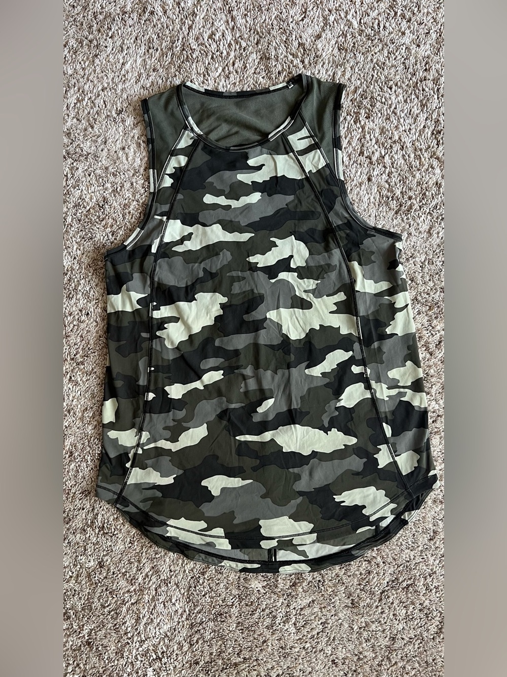 Lululemon sculpt tank size 4